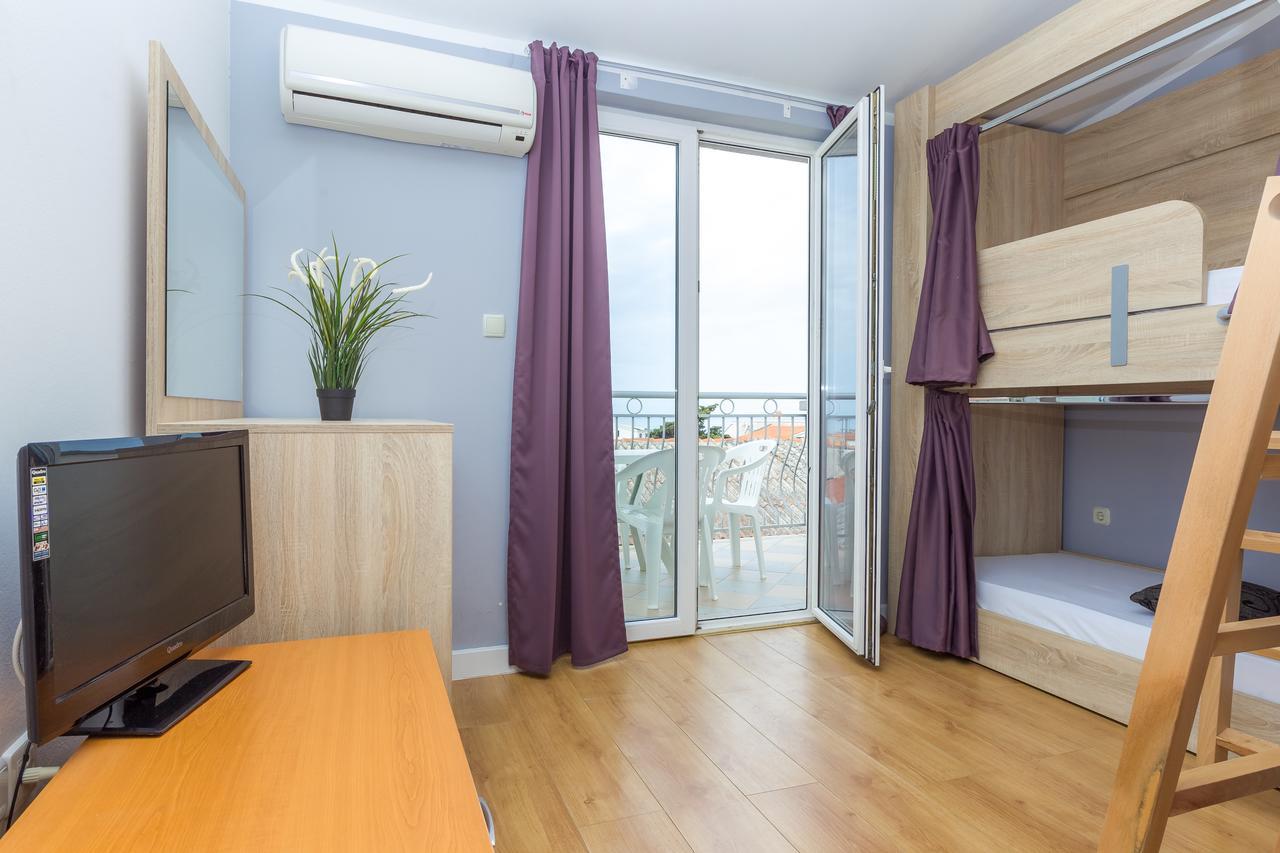 Apartment In Center Ventus *