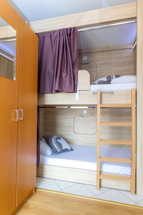 In Center Ventus Apartman Novalja